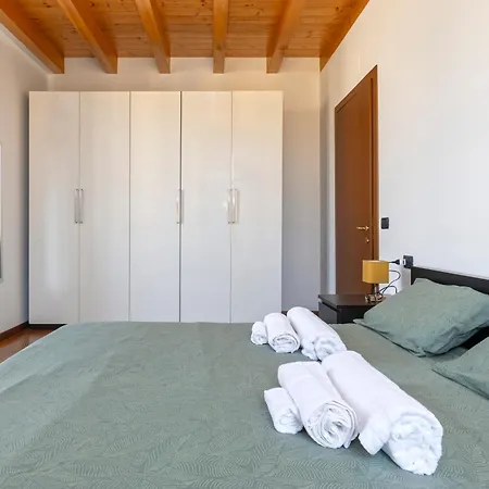 Apartmán Luminoso Vicino Al Parco E Porta Citta Alta *